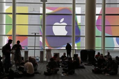 Cartello con gli editori: Apple ha alzato i prezzi degli ebook