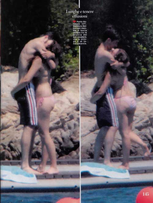 Eleonora Berlusconi, baci sul pontile con l’amica e bikini esplosivo Eleonora Berlusconi, baci sul pontile con l’amica e bikini esplosivo