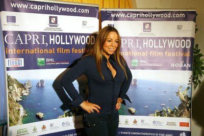 Mariah Carey in sedia a rotelle dopo l’incidente Mariah Carey in sedia a rotelle dopo l’incidente