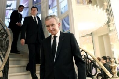 Made in Italy che se ne va/ Arnault mette tutto in vetrina sul web. Yoox nel mirino di Lvmh