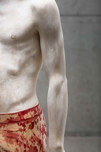 Le sculture? Diventano viventi nelle mani di Bruno Walpoth