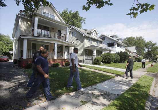 Tre donne uccise e avvolte nella plastica. Cleveland, incubo serial killer Tre donne uccise e avvolte nella plastica. Cleveland, incubo serial killer