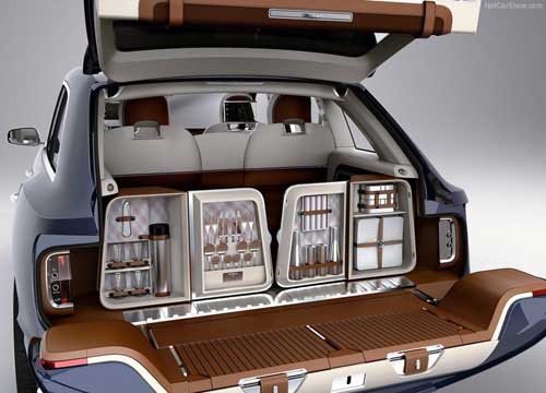 Bentley prepara il suv più costoso al mondo Bentley prepara il suv più costoso al mondo