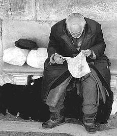 Nove scrittori raccontano la vita dei senza dimora Nove scrittori raccontano la vita dei senza dimora