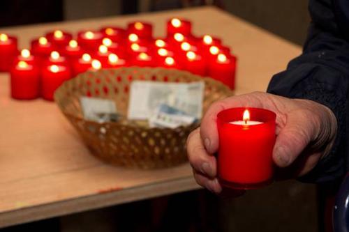 Messaggio in chiesa: “Il killer di yara è stato qui” Messaggio in chiesa: “Il killer di yara è stato qui”
