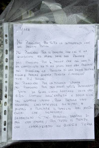 Messaggio in chiesa: “Il killer di yara è stato qui” Messaggio in chiesa: “Il killer di yara è stato qui”