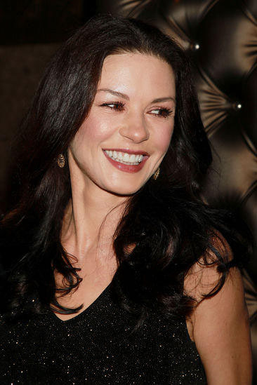 Divorzi milionari come Douglas-Zeta Jones? Ecco come “evitarli” in Italia