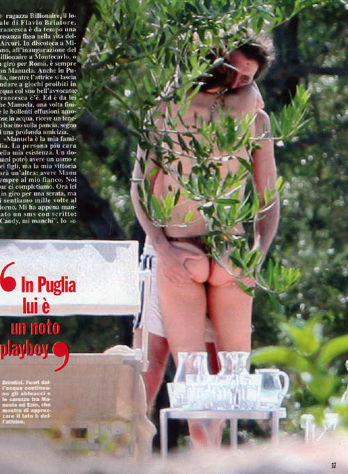 Il bikini di Manuelona è strabordante: topless involontario per l’Arcuri Il bikini di Manuelona è strabordante: topless involontario per l’Arcuri