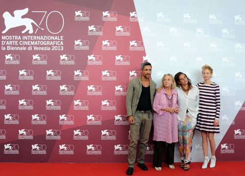 Mostra di Venezia/ Emma Dante dal teatro al cinema: “Il mio film metafora dello stallo italiano” Mostra di Venezia/ Emma Dante dal teatro al cinema: “Il mio film metafora dello stallo italiano”