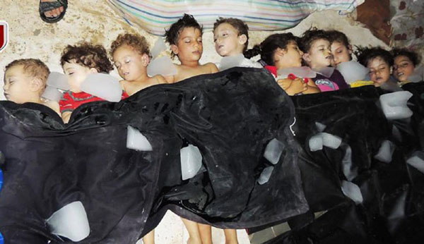 Siria, il Papa contro le guerre: “Si fanno soltanto per vendere le armi” Siria, il Papa contro le guerre: “Si fanno soltanto per vendere le armi”
