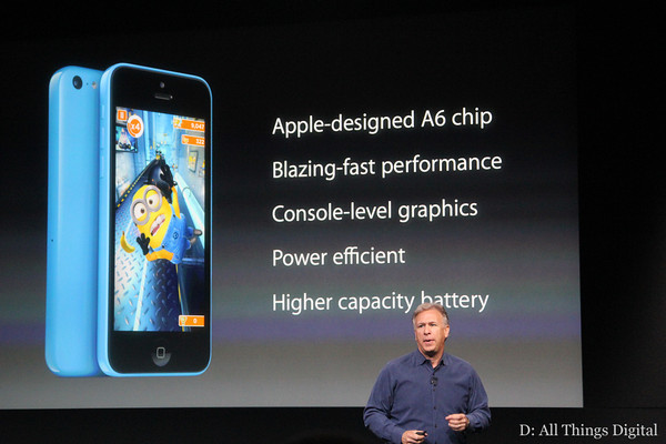 Hi tech/ Ecco l’iPhone da 100 dollari. Apple rivoluziona gli smartphone Hi tech/ Ecco l’iPhone da 100 dollari. Apple rivoluziona gli smartphone