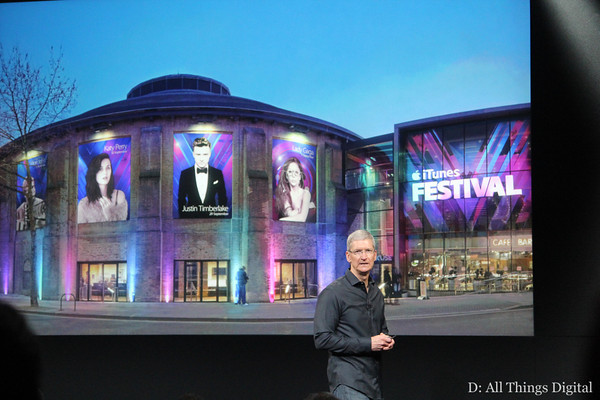 Hi tech/ Ecco l’iPhone da 100 dollari. Apple rivoluziona gli smartphone Hi tech/ Ecco l’iPhone da 100 dollari. Apple rivoluziona gli smartphone