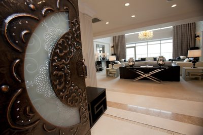 Private equity/Qatar-Fsi staccano un assegno da 200 milioni per Versace