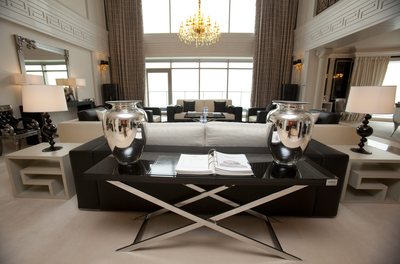 Private equity/Qatar-Fsi staccano un assegno da 200 milioni per Versace