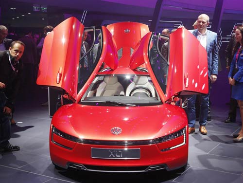 L’automobile andrà da sola. Così l’hi-tech rivoluziona la guida L’automobile andrà da sola. Così l’hi-tech rivoluziona la guida