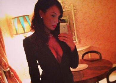 Nicole Minetti scatti da Ibiza