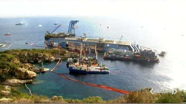 Processo Concordia. Difesa Schettino: “Doveva affondare verticalmente” Processo Concordia. Difesa Schettino: “Doveva affondare verticalmente”