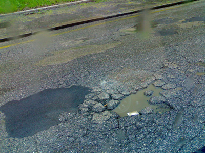 Buche, la mappa del disastro. A Monte Mario voragini record Buche, la mappa del disastro. A Monte Mario voragini record