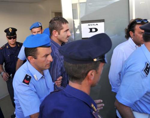 Melania, pena ridotta per Parolisi: condannato a 30 anni di carcere Melania, pena ridotta per Parolisi: condannato a 30 anni di carcere