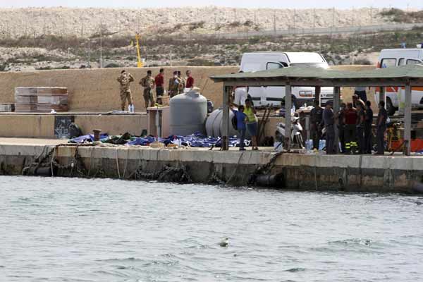 Strage di Lampedusa, sale ancora il numero dei corpi recuperati