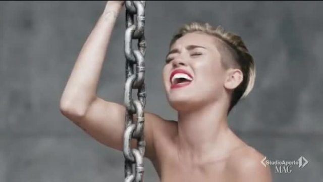 Miley Cyrus, dal twerking al porno