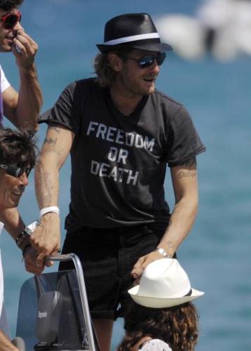 Lapo Elkann si confessa: “In collegio ho subito abusi sessuali”