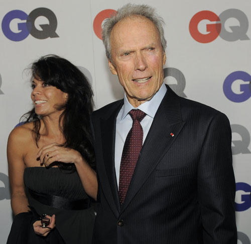 Clint Eastwood lasciato dalla moglie: con Dina amore finito dopo 17 anni Clint Eastwood lasciato dalla moglie: con Dina amore finito dopo 17 anni