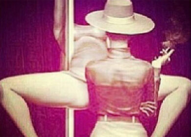 Rihanna conquista anche il pitone
