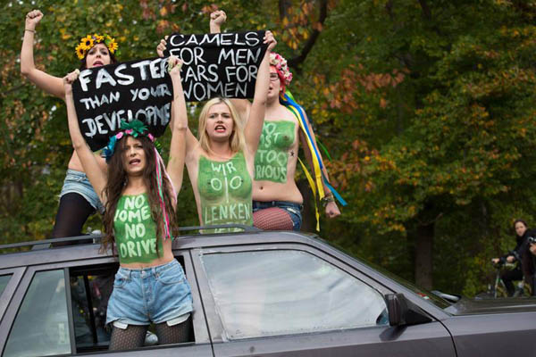 Femen e Bob Marley: tutti contro il governo saudita Femen e Bob Marley: tutti contro il governo saudita