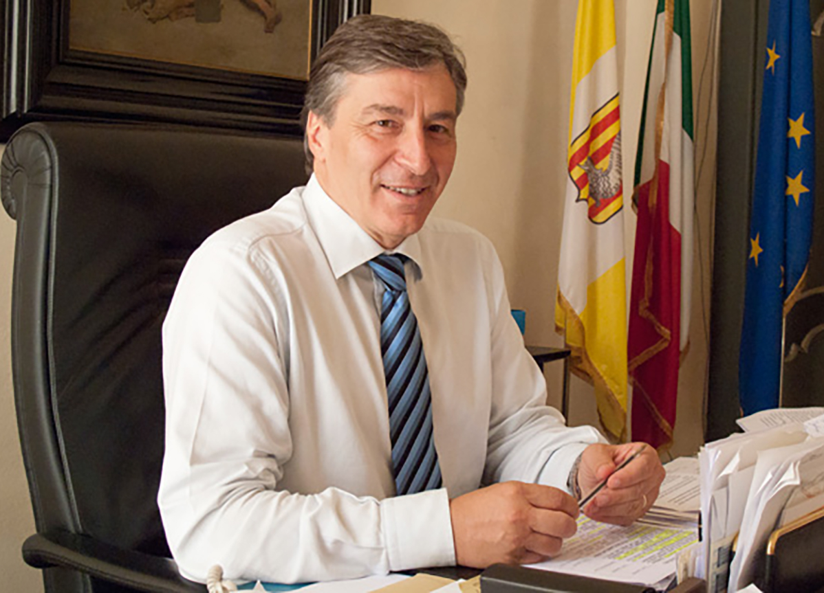 Lecce, colpo ai traffici della SCU Plauso del presidente Gabellone Lecce, colpo ai traffici della SCU Plauso del presidente Gabellone
