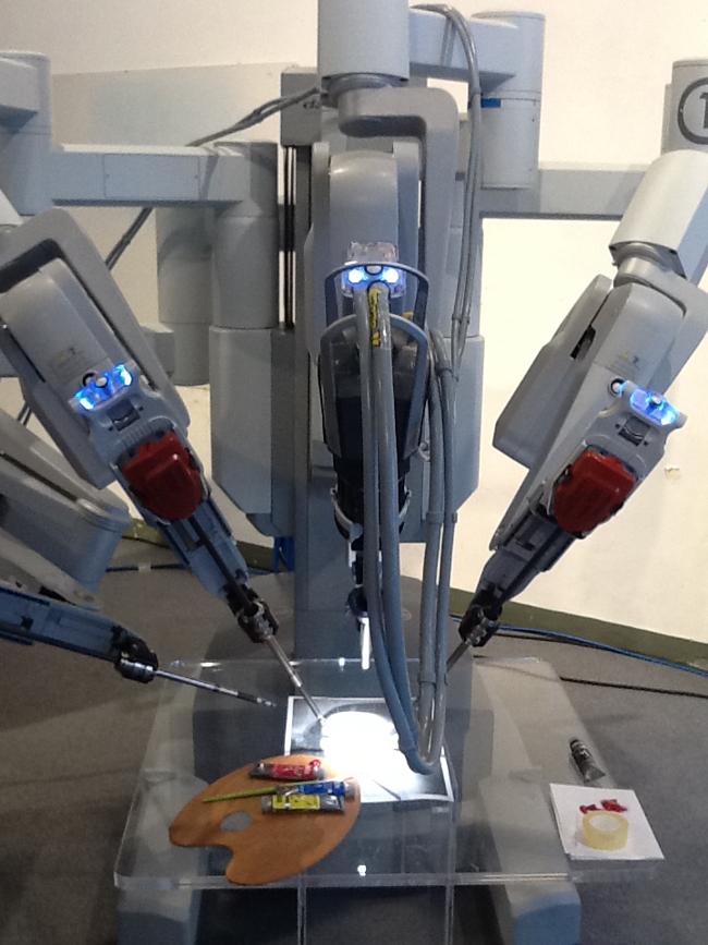 Robot sempre più diffusi in chirurgia. Italia leader europeo Robot sempre più diffusi in chirurgia. Italia leader europeo