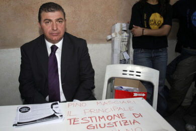 Denunciò i boss della ‘ndrangheta. Ora rischia la casa per debito usurario