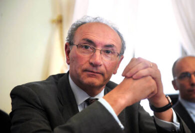 Ghizzoni: “Cederemo crediti deteriorati”. Il mercato promuove i conti di UniCredit