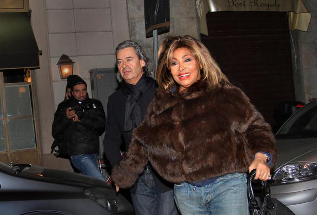 Tina Turner diventa svizzera: ha abbandonato la cittadinanza americana