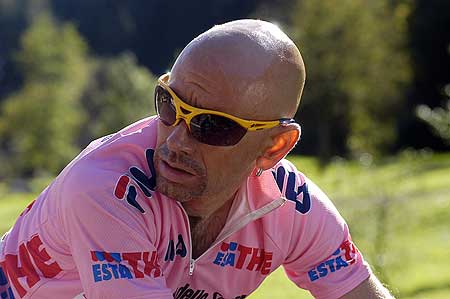 Due libri (quasi omonimi) “in/nel” nome di Marco (Pantani) Due libri (quasi omonimi) “in/nel” nome di Marco (Pantani)