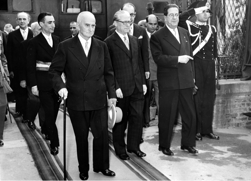 Il Presidente si riconosce dalla stoffa. I sarti svelano i segreti del Quirinale Il Presidente si riconosce dalla stoffa. I sarti svelano i segreti del Quirinale