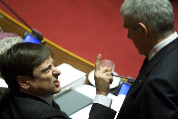 Berlusconi non è più senatore. “Democrazia in lutto” Berlusconi non è più senatore. “Democrazia in lutto”
