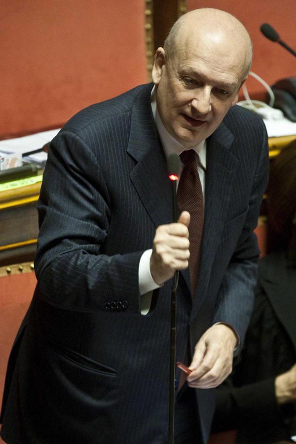 Berlusconi non è più senatore. “Democrazia in lutto” Berlusconi non è più senatore. “Democrazia in lutto”