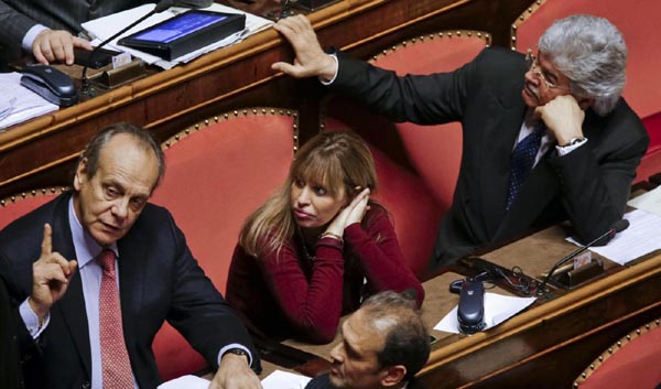 Berlusconi non è più senatore. “Democrazia in lutto” Berlusconi non è più senatore. “Democrazia in lutto”