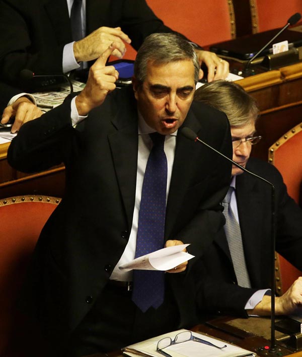Berlusconi non è più senatore. “Democrazia in lutto” Berlusconi non è più senatore. “Democrazia in lutto”