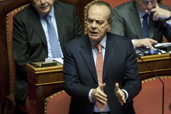 Berlusconi non è più senatore. “Democrazia in lutto” Berlusconi non è più senatore. “Democrazia in lutto”