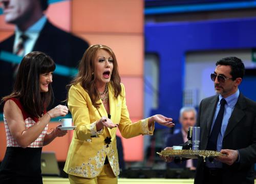 La Pascale beccata in gioielleriaCompra le fedi per il matrimonio