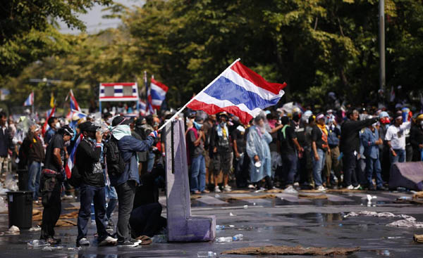 Rivolta a Bangkok,  ecco che cosa c’è alla base della crisi