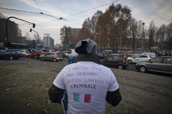 Forconi, proteste in tutta Italia. Scontri a Torino Forconi, proteste in tutta Italia. Scontri a Torino