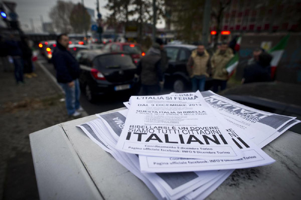 Forconi, proteste in tutta Italia. Scontri a Torino Forconi, proteste in tutta Italia. Scontri a Torino