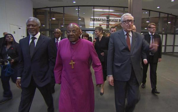 I grandi del mondo a Soweto. Obama: “Un gigante della storia” I grandi del mondo a Soweto. Obama: “Un gigante della storia”