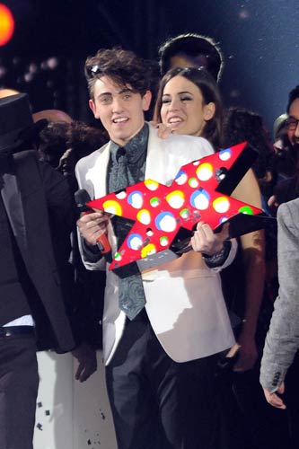 X Factor, trionfa Michele: Mika vincitore di stile X Factor, trionfa Michele: Mika vincitore di stile