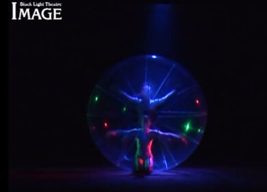 Dal 2 al 6 gennaio al Teatro Manzoni arriva BLACK LIGHT THEATRE IMAGE – PRAGUE