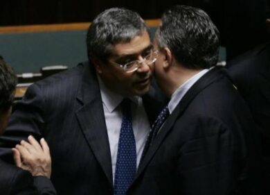 Tribunale naga la scarcerazione a Cuffaro