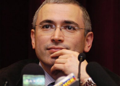 Khodorkovski, Putin firma la grazia. Liberato dal campo di lavoro